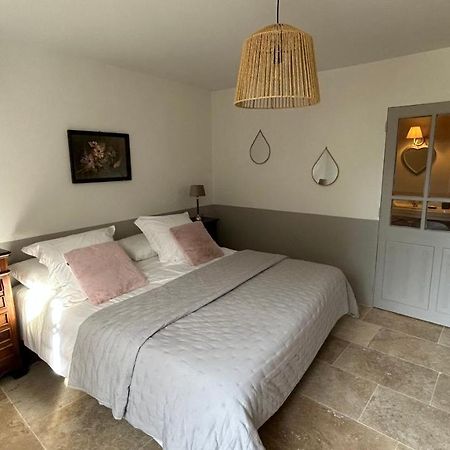 Bed and Breakfast Le Petit Eden Saint-Quentin-la-Poterie Exteriér fotografie